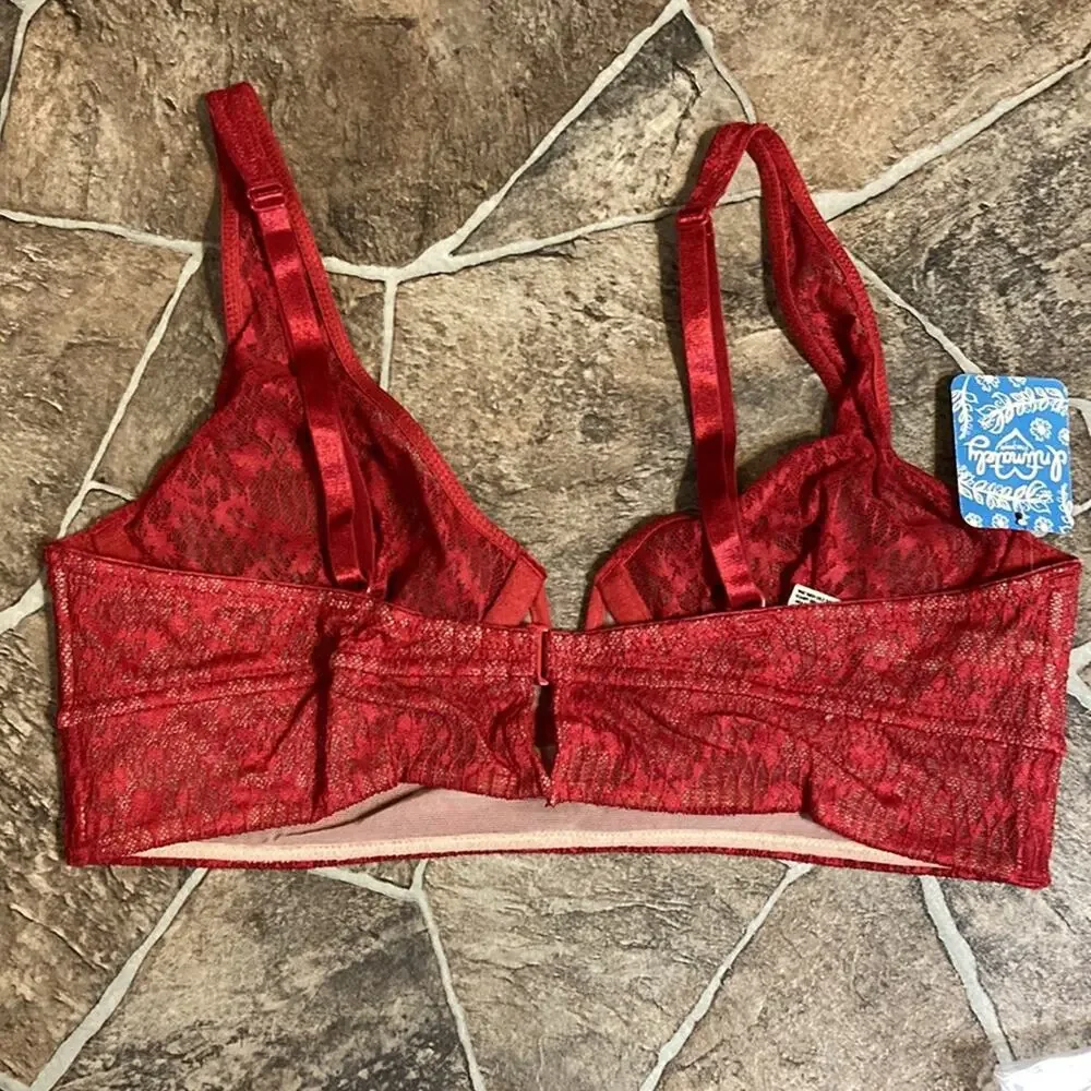 NWT Free People Bra Tameeka Underwire Lace Bra in Berry Electric SZ X Small